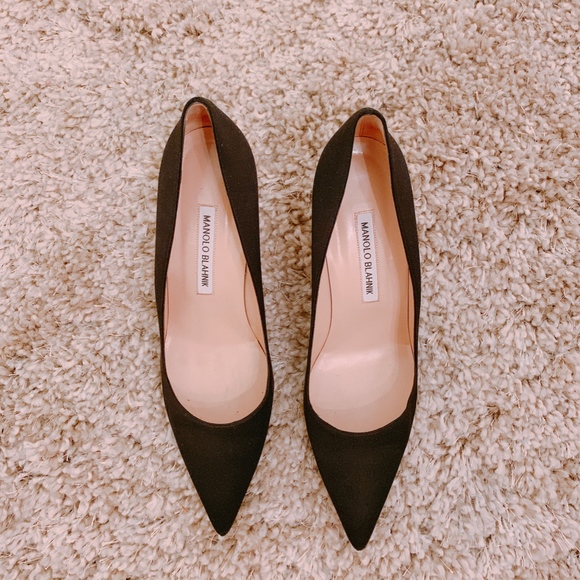Manolo Blahnik BB 90mm Black Satin Pumps - Picture 3 of 5